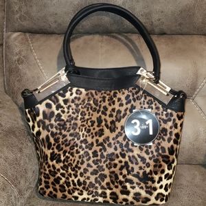 Wilsons Leather leopard purse